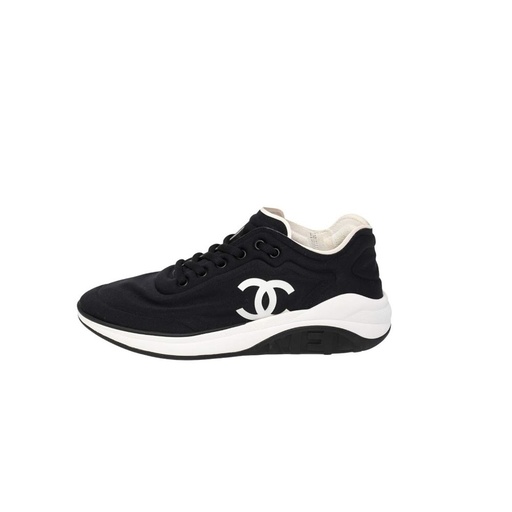 C H A N E L sneaker